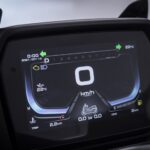 VOGE_MOTORJI_SKUTERJI_SR4_LUX_MAX_WHITE_ZASLON