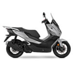 Voge-SR1-estudio-1-scaled-1-2048x1366