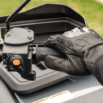 OGREVANE_ROCKE_ZA_STIRIKOLESNIKE_MAUSSER_ATV